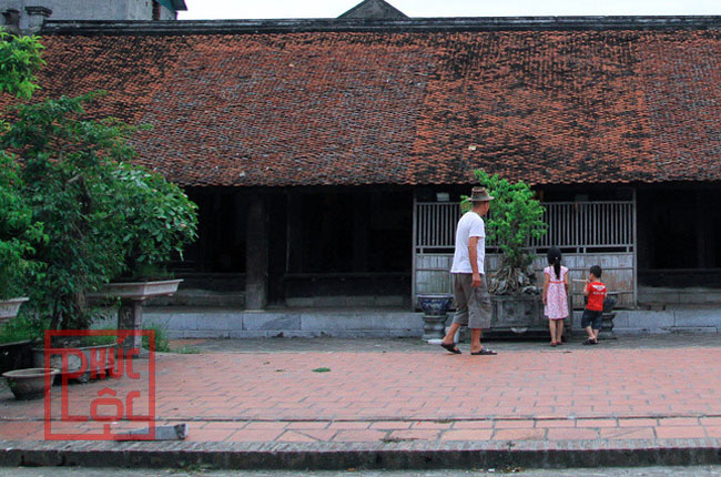Ngôi nhà gỗ lim hơn 300 năm tuổi